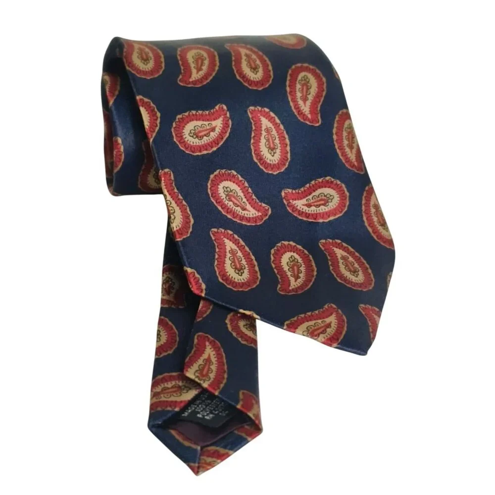 Vintage Manhattan Mens Silk Tie Navy Red Paisley Classic Pattern Lux 3.5